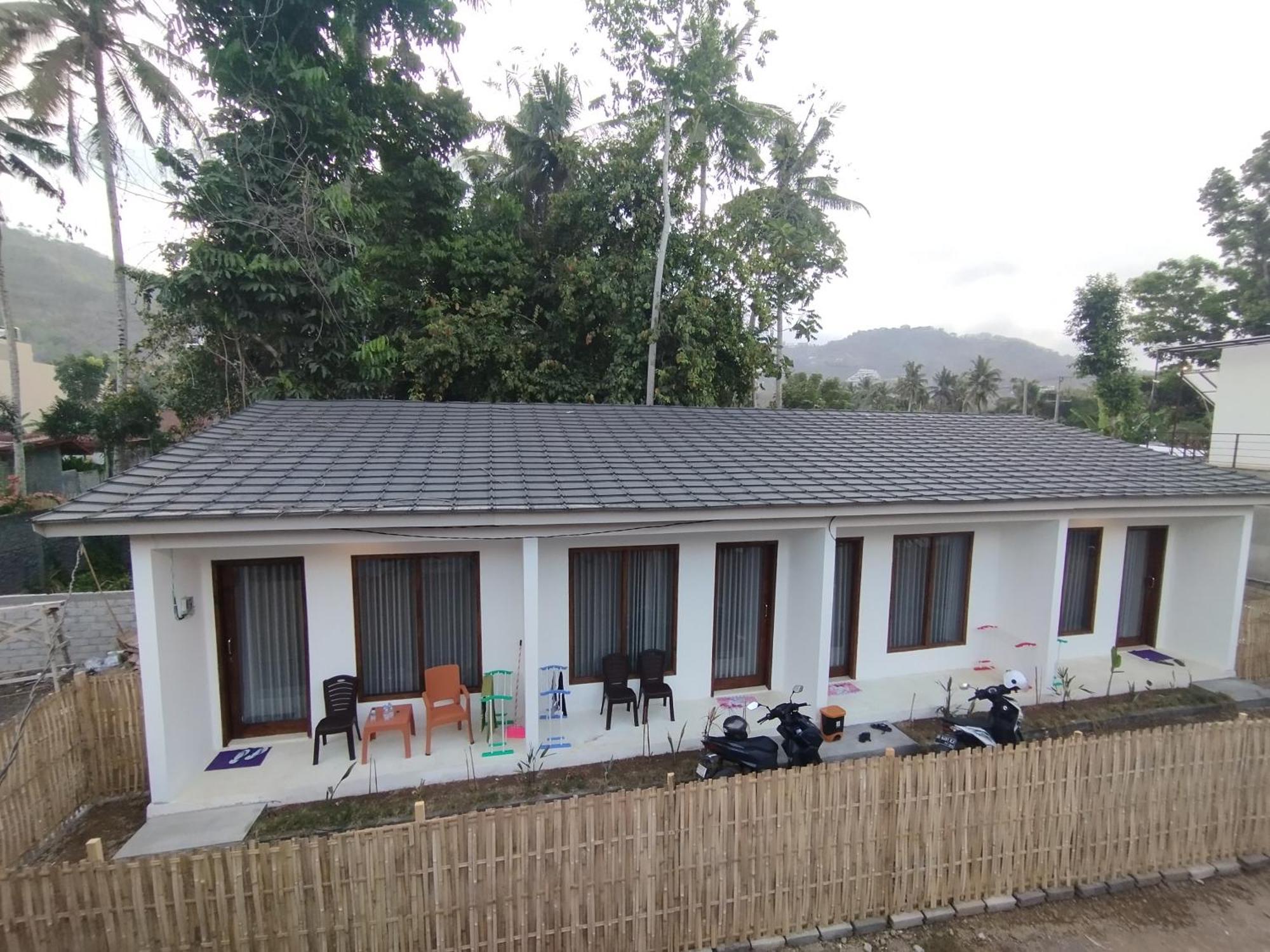The Corner Homestay Kuta  Exterior foto